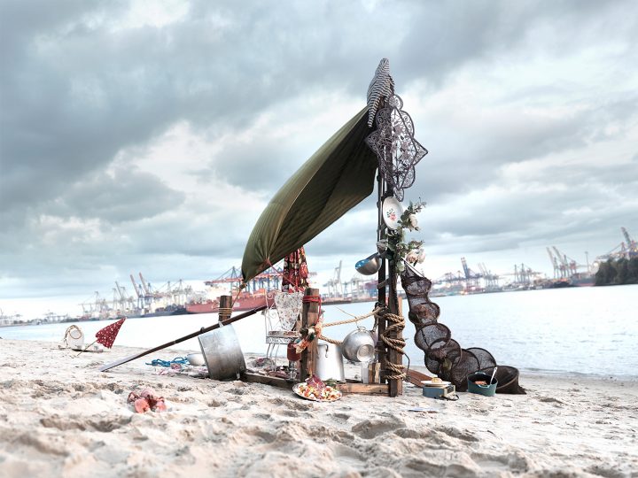 La côte grisArchival Pigment Print, gerahmtFormat: 40,5 x 30,5 cm • Auflage: 3 + 1 AP1.250,– € nettoArchival Pigment Print, gerahmtFormat: 140 x 105 cm • Auflage: 4 + 2 AP4.500,– € netto